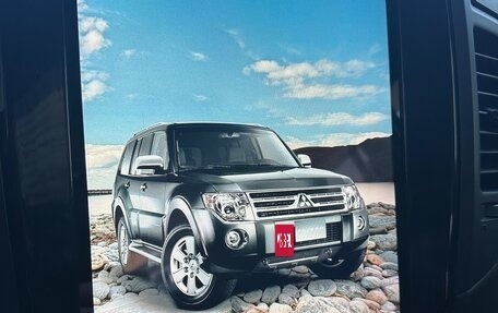 Mitsubishi Pajero IV, 2011 год, 2 599 000 рублей, 4 фотография