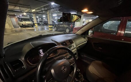 Skoda Fabia II, 2014 год, 900 000 рублей, 9 фотография