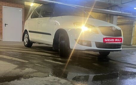 Skoda Fabia II, 2014 год, 900 000 рублей, 2 фотография