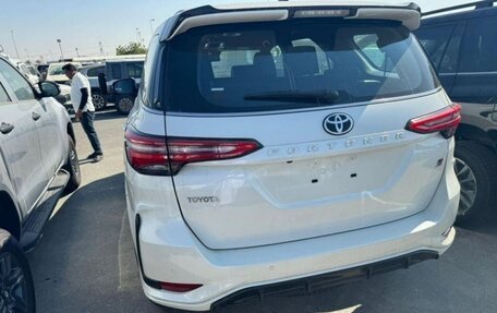 Toyota Fortuner II, 2026 год, 4 789 000 рублей, 4 фотография