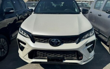 Toyota Fortuner II, 2026 год, 4 789 000 рублей, 2 фотография