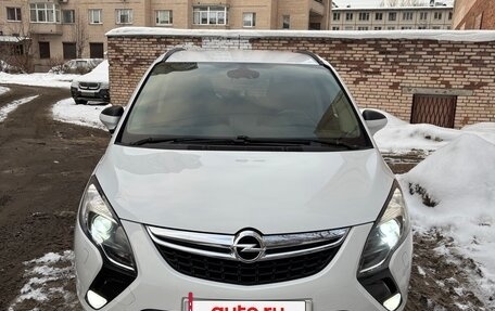 Opel Zafira C рестайлинг, 2014 год, 1 230 000 рублей, 2 фотография