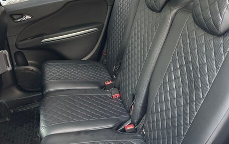 Opel Zafira C рестайлинг, 2014 год, 1 230 000 рублей, 16 фотография