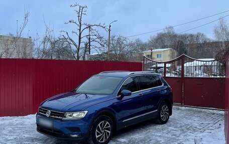 Volkswagen Tiguan II, 2018 год, 3 050 000 рублей, 2 фотография