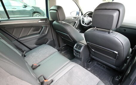 Volkswagen Tiguan II, 2018 год, 3 050 000 рублей, 8 фотография