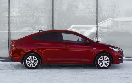 Hyundai Solaris II рестайлинг, 2017 год, 1 390 000 рублей, 5 фотография