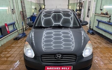 Hyundai Verna II, 2007 год, 630 000 рублей, 2 фотография