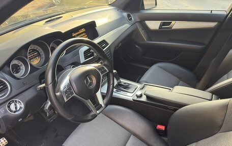 Mercedes-Benz C-Класс, 2012 год, 1 500 000 рублей, 10 фотография