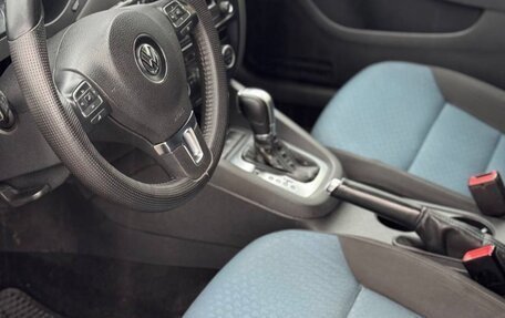 Volkswagen Jetta VI, 2013 год, 850 000 рублей, 3 фотография