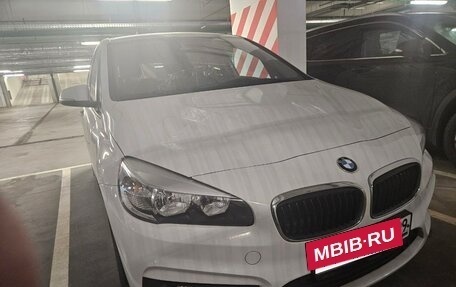BMW 2 серия Active Tourer F45, 2017 год, 1 600 000 рублей, 3 фотография