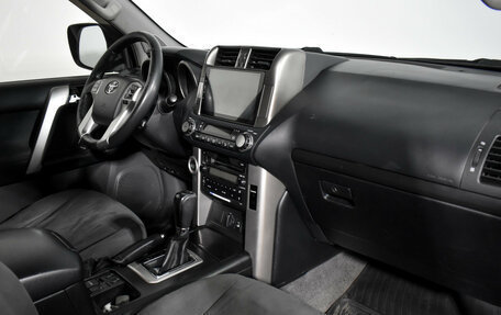 Toyota Land Cruiser Prado 150 рестайлинг 2, 2012 год, 2 490 000 рублей, 13 фотография