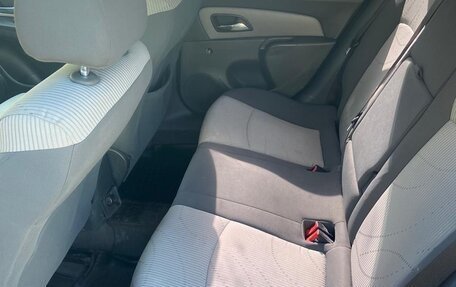 Chevrolet Cruze II, 2009 год, 400 000 рублей, 6 фотография