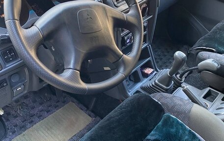 Mitsubishi Pajero III рестайлинг, 1994 год, 890 000 рублей, 16 фотография