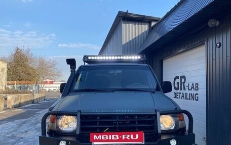 Mitsubishi Pajero III рестайлинг, 1994 год, 890 000 рублей, 2 фотография