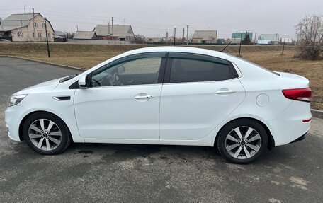 KIA Rio III рестайлинг, 2015 год, 1 000 000 рублей, 4 фотография