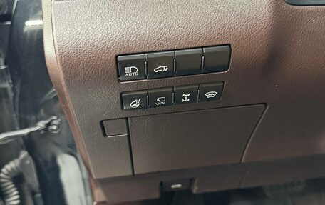 Lexus RX IV рестайлинг, 2018 год, 4 390 000 рублей, 13 фотография