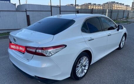 Toyota Camry, 2018 год, 3 190 000 рублей, 5 фотография