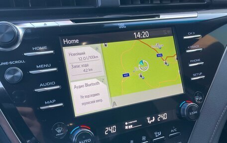 Toyota Camry, 2018 год, 3 190 000 рублей, 15 фотография