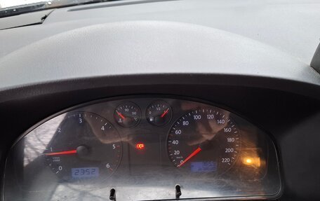 Volkswagen Transporter T5 рестайлинг, 2005 год, 1 050 000 рублей, 13 фотография