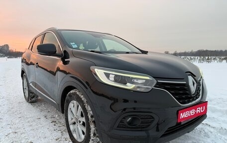 Renault Kadjar I рестайлинг, 2020 год, 1 750 000 рублей, 2 фотография