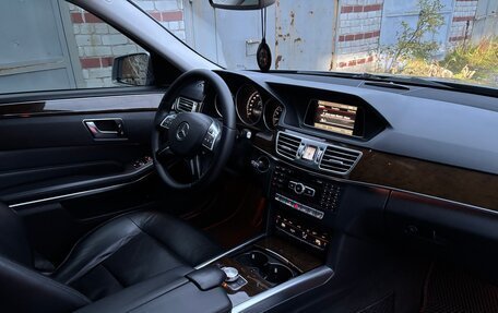 Mercedes-Benz E-Класс, 2014 год, 1 600 000 рублей, 17 фотография