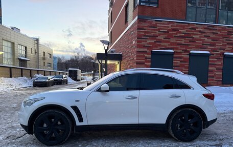 Infiniti FX II, 2011 год, 2 450 000 рублей, 10 фотография