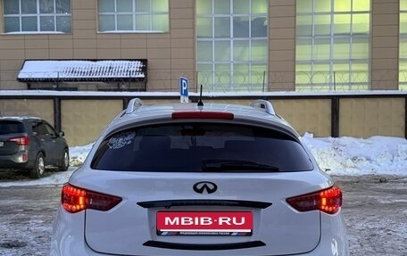 Infiniti FX II, 2011 год, 2 450 000 рублей, 3 фотография