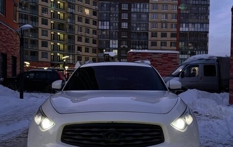 Infiniti FX II, 2011 год, 2 450 000 рублей, 2 фотография