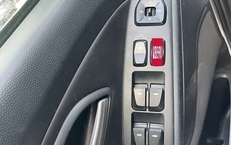 Hyundai ix35 I рестайлинг, 2011 год, 1 200 000 рублей, 2 фотография