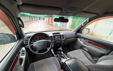 Toyota Land Cruiser Prado 120 рестайлинг, 2007 год, 1 550 000 рублей, 11 фотография