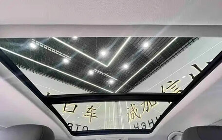 Volkswagen T-Roc I, 2022 год, 1 880 000 рублей, 4 фотография