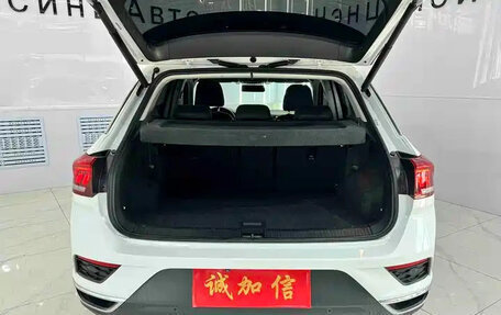 Volkswagen T-Roc I, 2022 год, 1 880 000 рублей, 7 фотография