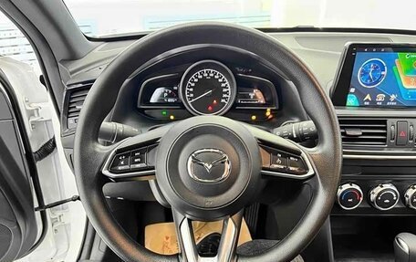 Mazda CX-4, 2023 год, 2 200 000 рублей, 10 фотография