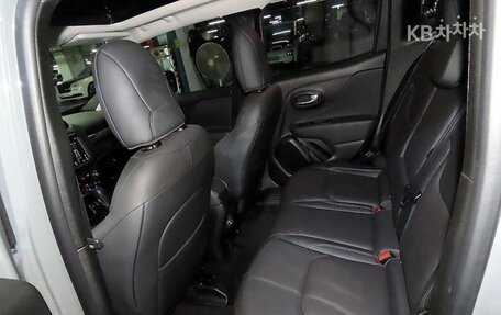 Jeep Renegade I рестайлинг, 2022 год, 1 700 000 рублей, 7 фотография