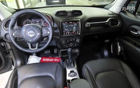 Jeep Renegade I рестайлинг, 2022 год, 1 700 000 рублей, 10 фотография