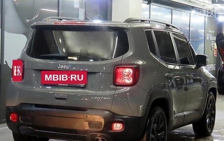 Jeep Renegade I рестайлинг, 2022 год, 1 700 000 рублей, 4 фотография