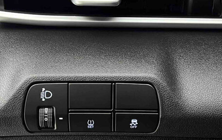 Hyundai Elantra, 2023 год, 1 590 000 рублей, 18 фотография