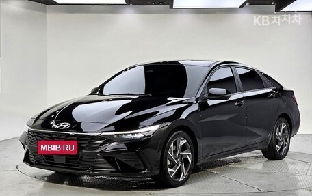 Hyundai Avante, 2023 год, 1 900 000 рублей, 1 фотография