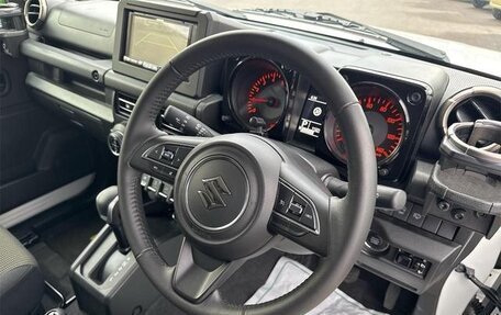 Suzuki Jimny, 2022 год, 1 450 000 рублей, 16 фотография
