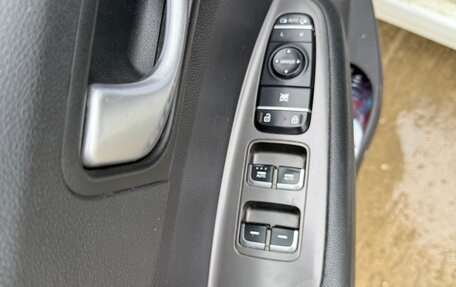 KIA K5 II, 2019 год, 1 220 000 рублей, 6 фотография