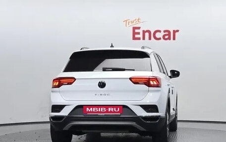 Volkswagen T-Roc I, 2022 год, 1 522 030 рублей, 4 фотография