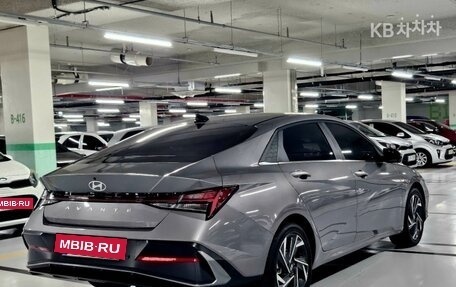 Hyundai Avante, 2024 год, 2 150 000 рублей, 6 фотография