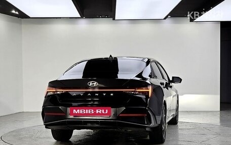 Hyundai Avante, 2023 год, 1 900 000 рублей, 4 фотография