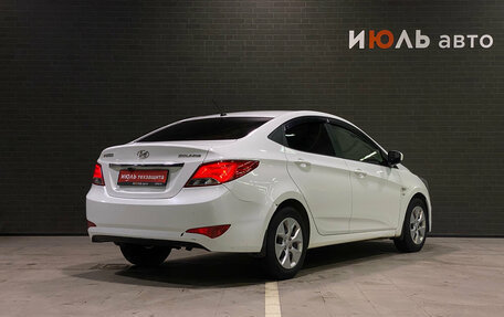 Hyundai Solaris II рестайлинг, 2015 год, 1 070 000 рублей, 5 фотография