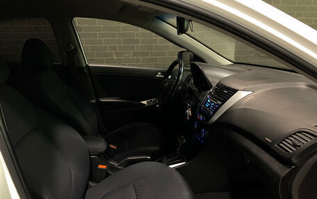 Hyundai Solaris II рестайлинг, 2015 год, 1 070 000 рублей, 9 фотография