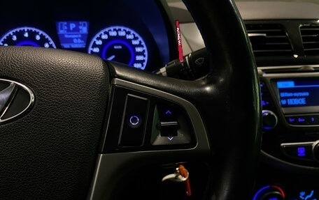 Hyundai Solaris II рестайлинг, 2015 год, 1 070 000 рублей, 17 фотография