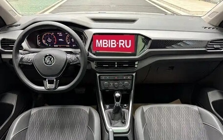 Volkswagen T-Cross I, 2022 год, 1 575 007 рублей, 10 фотография