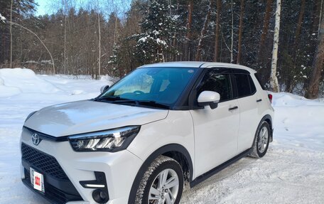 Toyota Raize I, 2020 год, 1 950 000 рублей, 3 фотография