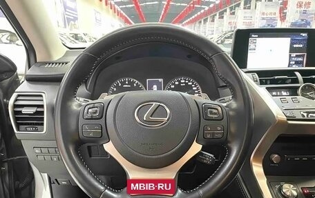 Lexus NX, 2021 год, 3 250 000 рублей, 6 фотография