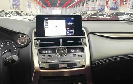 Lexus NX, 2021 год, 3 250 000 рублей, 14 фотография